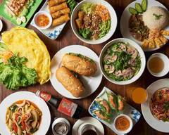 ベトナム料理 FAMILY FOODS Vietnam Restaurant FAMILY FOODS�　