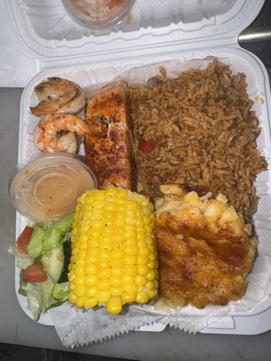 Yolas Fork (7238 Mazyck Rd, Food Truck)