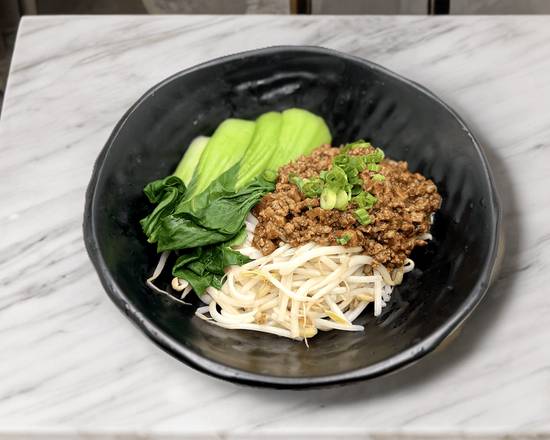Meat and Marinated Tofu Sauce with Noodle (炸醬麵)