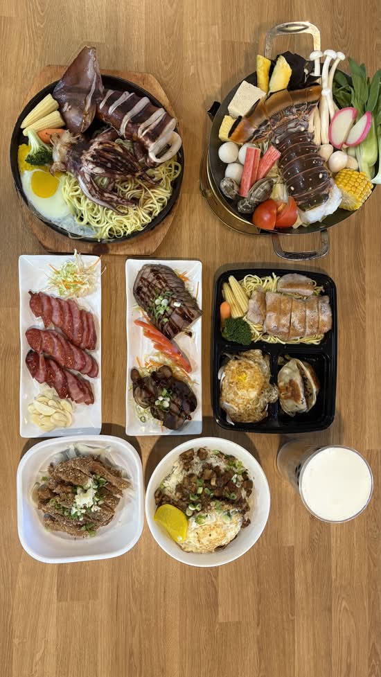 Bull King Steak House (5795 W Bell Rd, Ste)