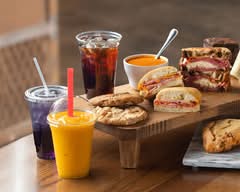 Mokas Coffee & Eatery (Olathe)