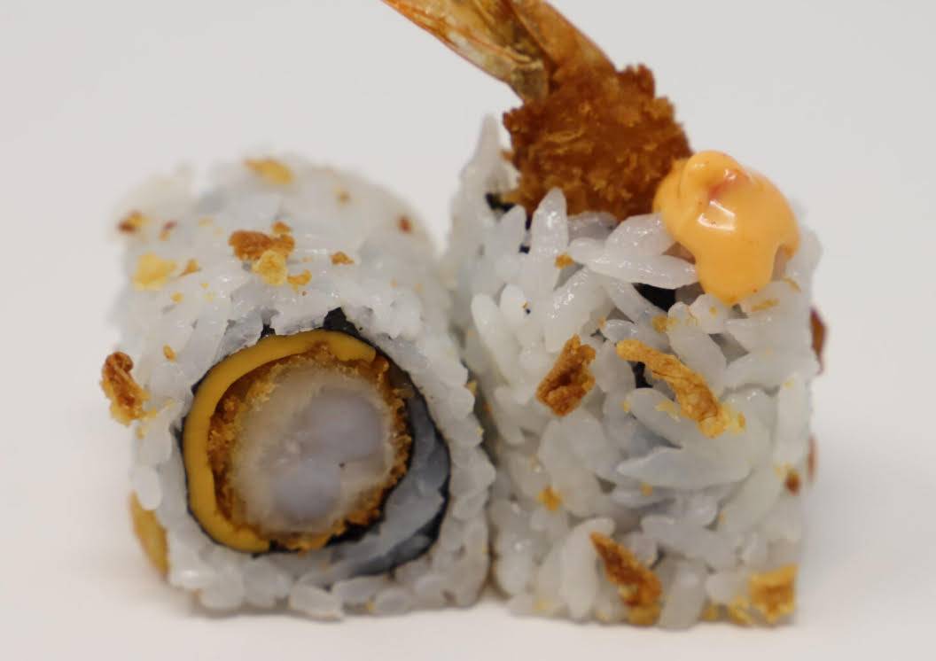 46- California roll crevettes panées Cheddar yuzu oignons frits