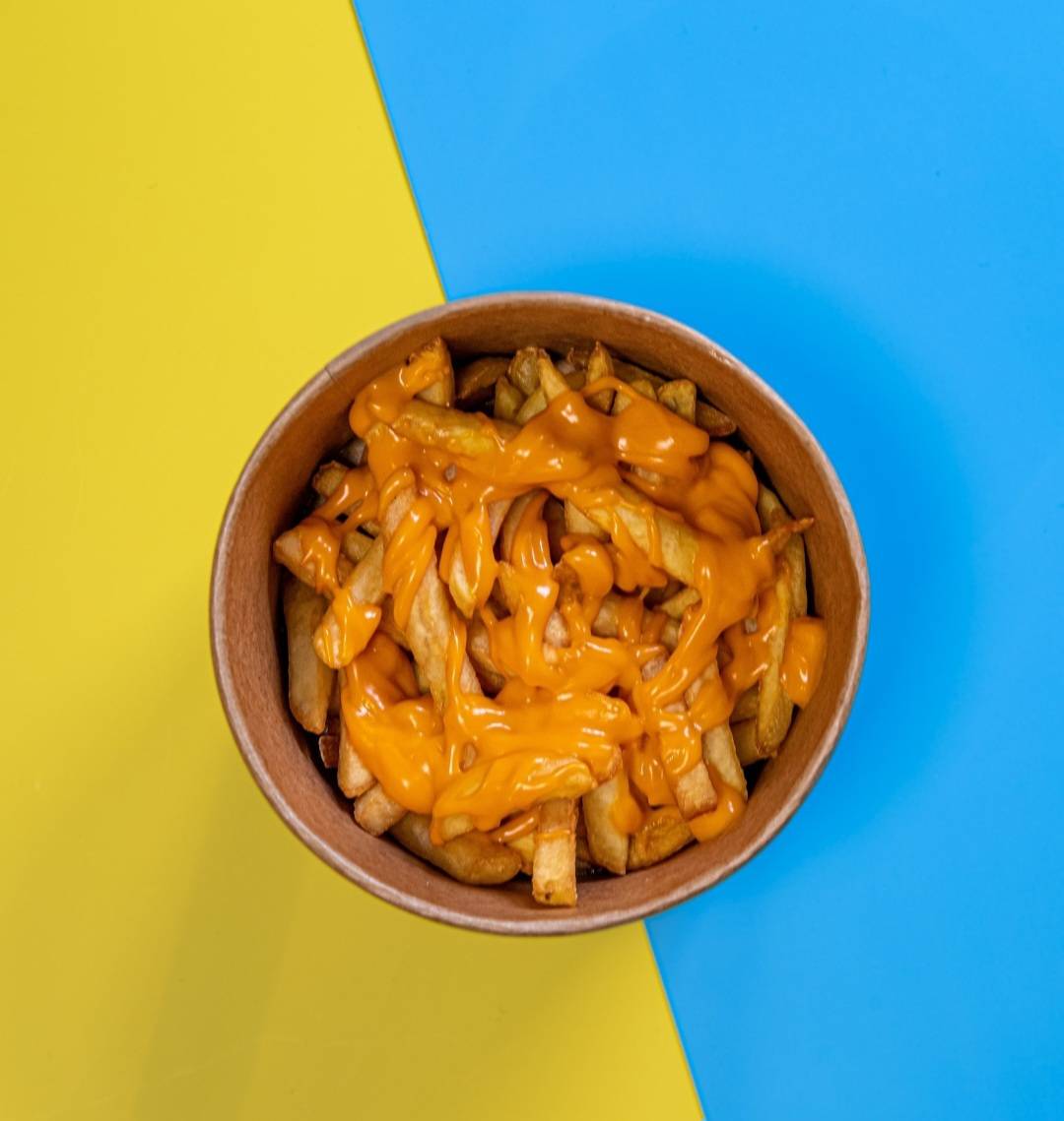 Frites  sauce cheddar 🧀