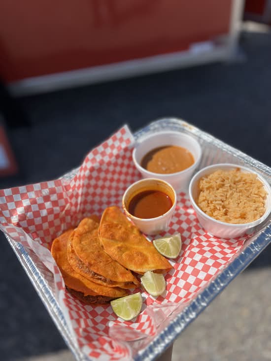 Angel's Tacos (322 East Chubbuck Road)