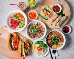 LV Vietnamese Pho and Sandwiches