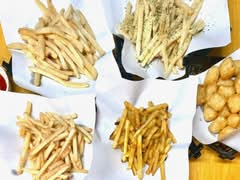 フライドポテト揚げ物市場　huraidopoteto agemono itiba