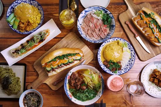 KinD Asian Noodle House (4509 California Ave SW)