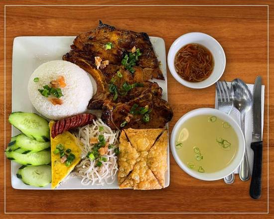 CƠM TẤM KIỀU GIANG XA LỘ HÀ NỘI KHÔNG GIAN SẠCH SẼ HIỆN ĐẠI