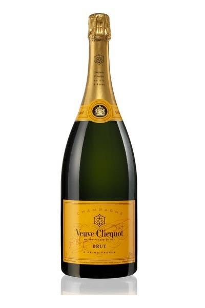 Veuve Clicquot Brut Yellow Label Champagne Wine (1.5 L)