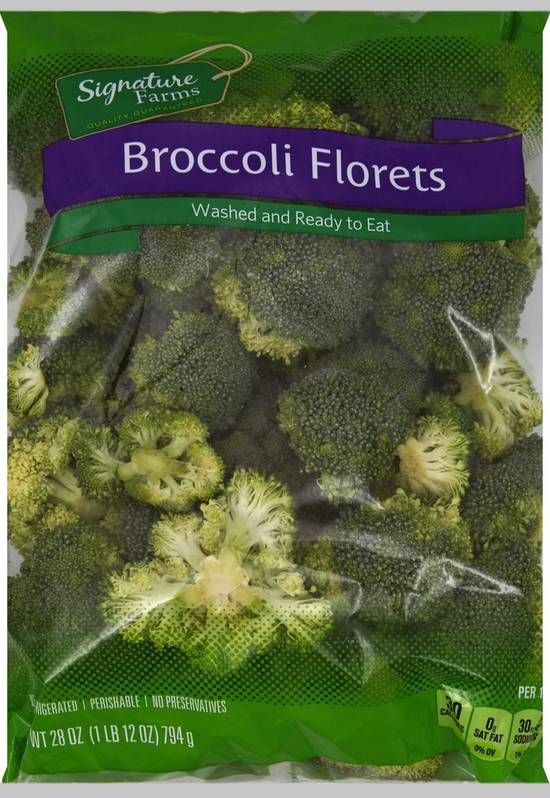 Order Signature Farms · Broccoli Florets (28 oz) food online from Safeway store, Eureka on bringmethat.com