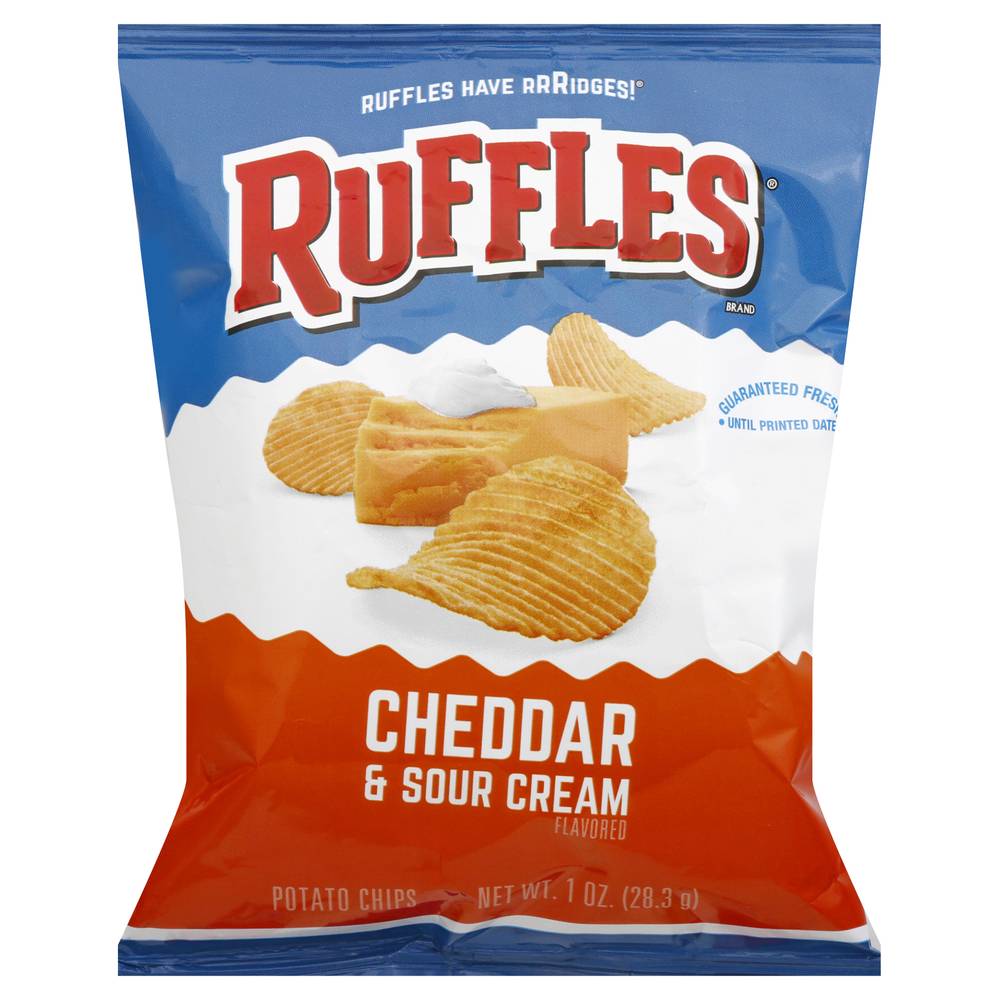 Ruffles Potato Chips, Cheddar-Sour Cream (1 oz)