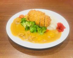 和風出汁で仕上げたまろやかチキンカレー