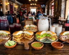 Tortas Perronas la Novena (Mexicali)
