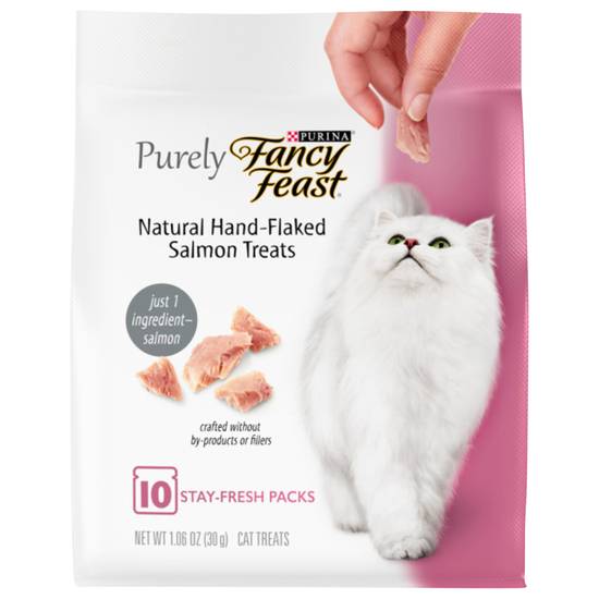 Fancy Feast Purina Purely Natural Hand-Flaked Salmon Cat Treats (10 ct)