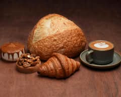 Mezzaluna Bakery And Pastry (585 Montreal Rd, Unit 19)