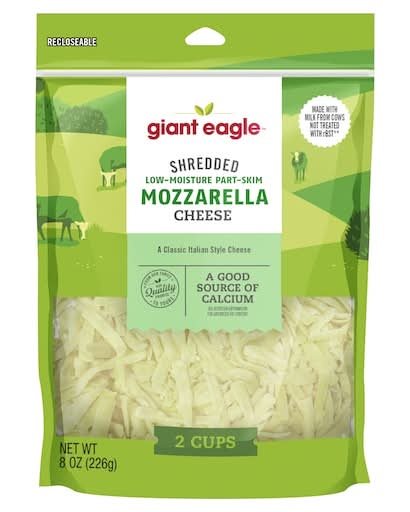 Giant Eagle Low Moisture Whole Milk Shredded Cheese, Mozzarella (8 oz)