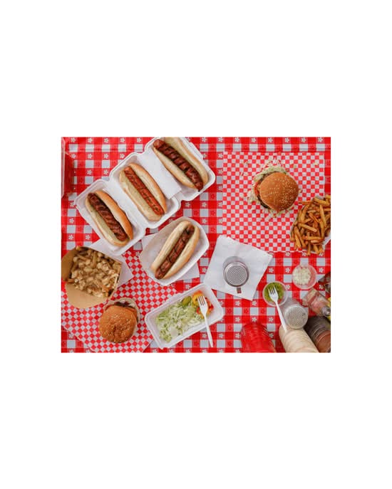 Smilin Tom’s (1025 Lake Shore Boulevard East)