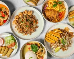 Khun Mae’s Thai Kitchen 🌸🇹🇭