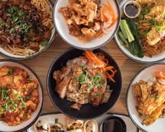 Lucky cat Asian Kitchen