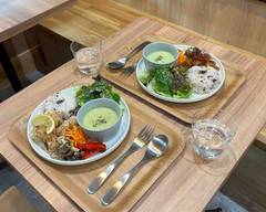 plant-based cafe Alle