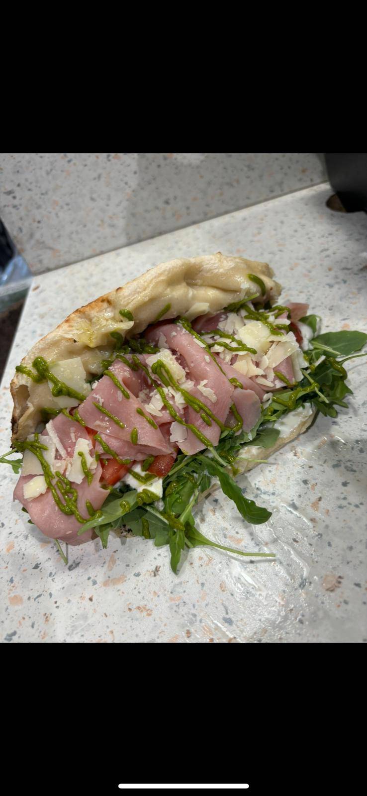 Panuozzo jambon pesto