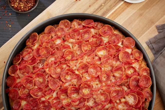 Pepperoni Extreme Pizza - Shareable