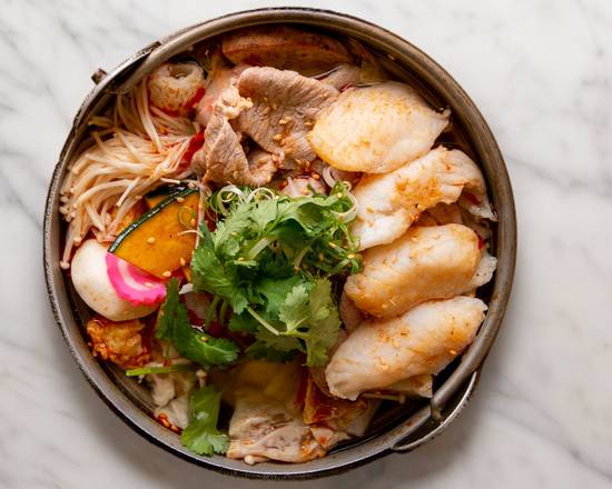 Spicy Fish Hot Pot (香辣魚片火鍋)
