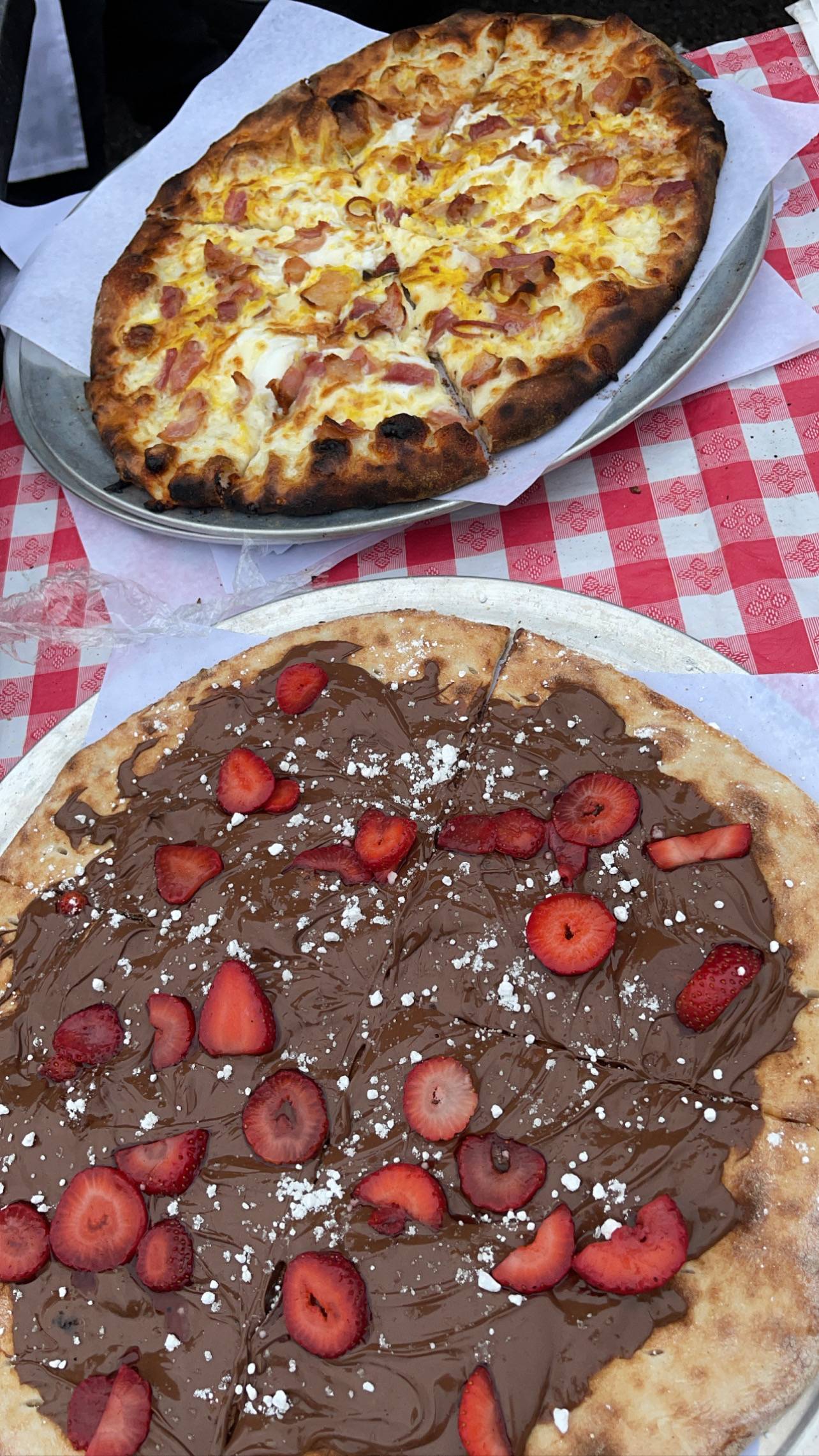 Nutella pizza
