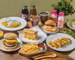 肉蛋吐司 紅茶牛奶