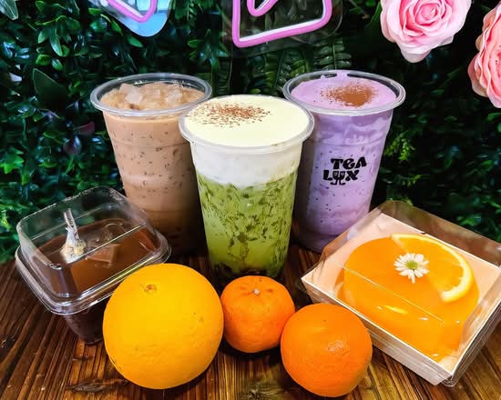 Tealux Cafe(4311 West Waters Avenue)