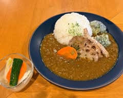 船堀スパイスカレー　縁がわ