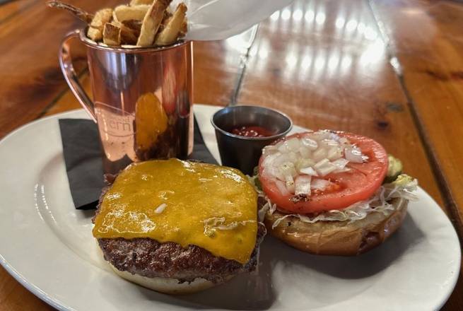 Classic Cheeseburger