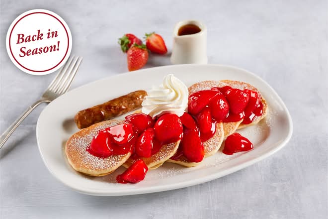 Kids Fresh Strawberry Pancakes