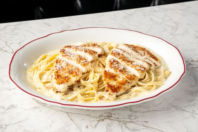 Chicken Fettuccine Alfredo