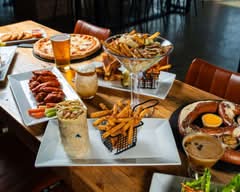 Moonfish Brewey (221 E Main St, Suite 5)