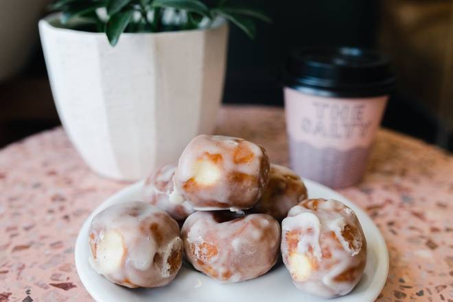 Traditional Glazed Donut Holes (Half Dozen)