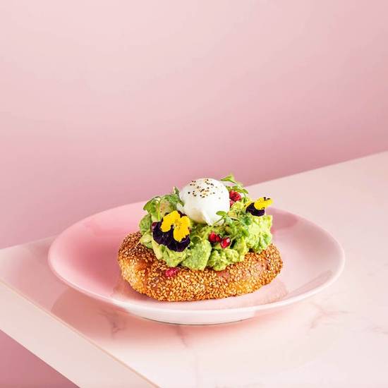 Signature Smashed Avo on Simit Bread