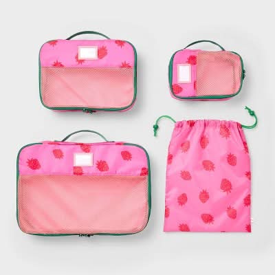 Cat & Jack Cube Set Strawberry (4 ct)