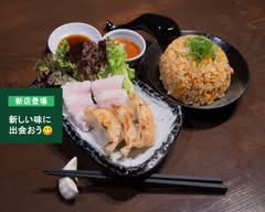 ブタまるこ Buta MARUKO			