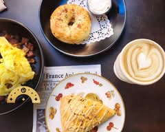 Cafe Feellove St George Blvd (2 W St George Blvd)