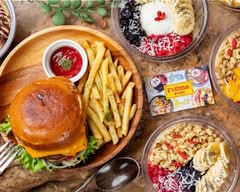 『本格アサイーボウル＆絶品ハンバーガー』K’s Kitchen 東札幌店