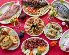 Los Pescaditos