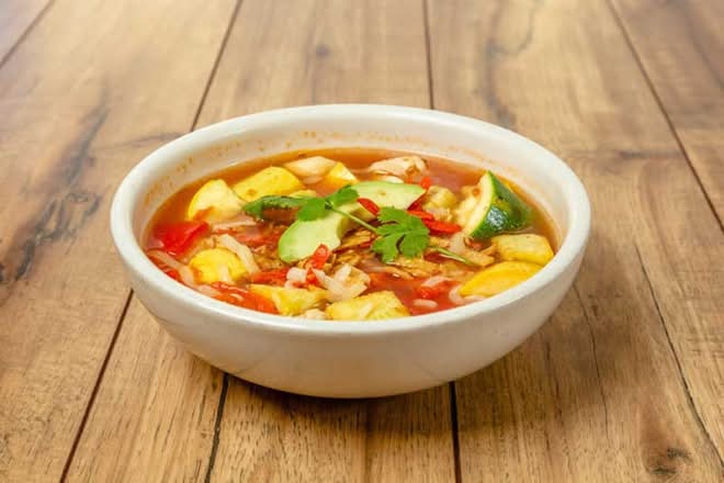 HOUSE-MADE TORTILLA SOUP