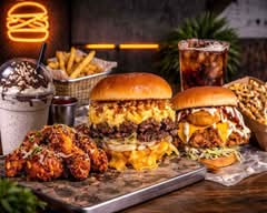 Dirty Burger And Wings