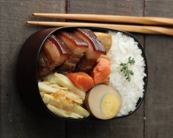 古早味紅燒肉 Traditional Braised Pork with Soy Sauce