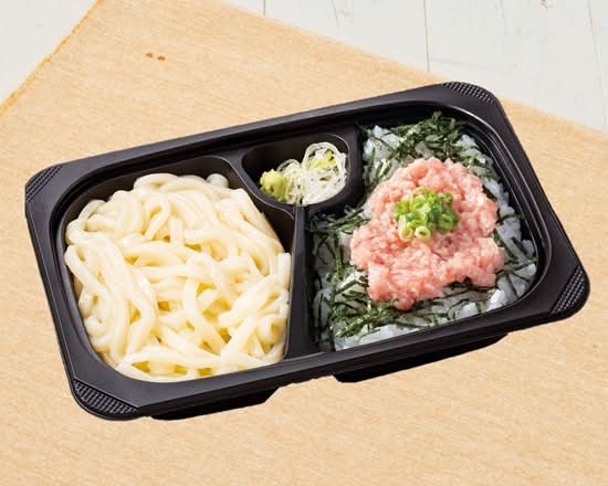 お好み夢庵弁当（冷しうどん＆小ねぎとろ丼）