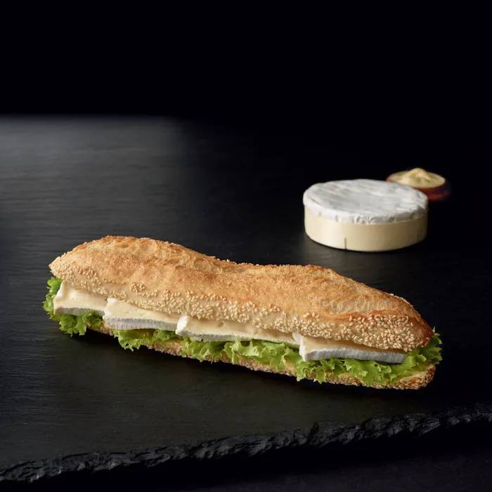 Sandwich sésame Camembert Noix