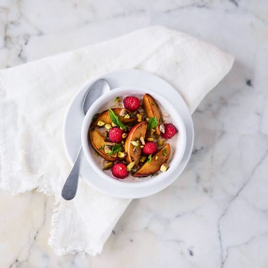 Overnight Oats with Roasted Peach and Raspberry