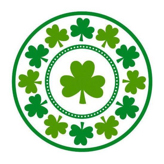 Card and Party Giant St. Patrick's Day Lucky Shamrocks 9'' Round Plates (8 ct.)