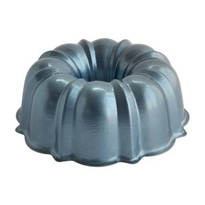 Nordic Ware 12 Cup Aluminum Formed Bundt Baking Pan, Blue